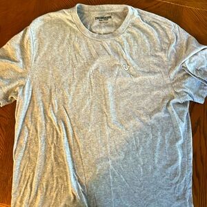 Men’s true religion t shirt